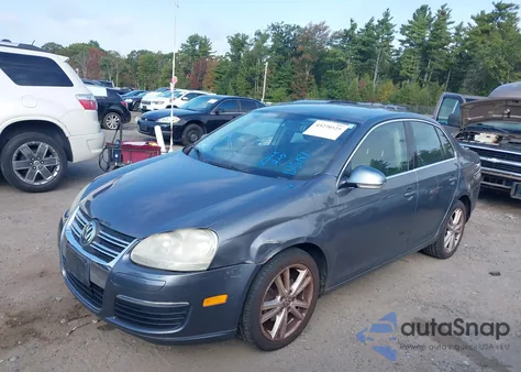 2006 Volkswagen Jetta 2.5 z USA, uszkodzony, nr VIN 3VWRF71KX6M675338